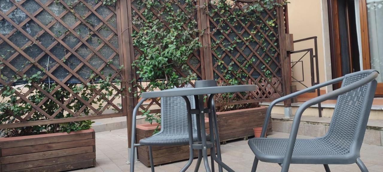 Wisarelax Bed and Breakfast Brusciano Buitenkant foto